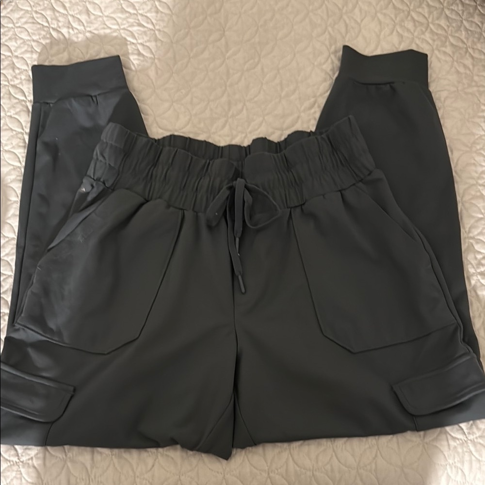 Mondetta Performance Luxury Pants in Charcoal